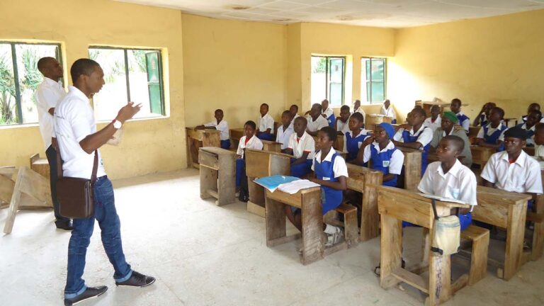 Why Nigerian School Teachers Look Poor