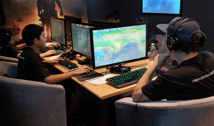 Best Online Games to Play With Your Friend in Another State