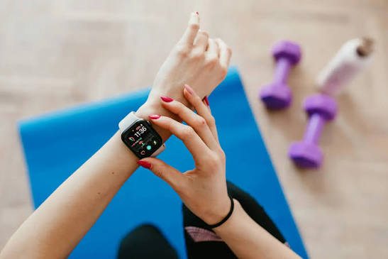 Wearable Tech for Longevity: The Best Smartwatches and Smart Rings for Sleep, Recovery and Health Tracking